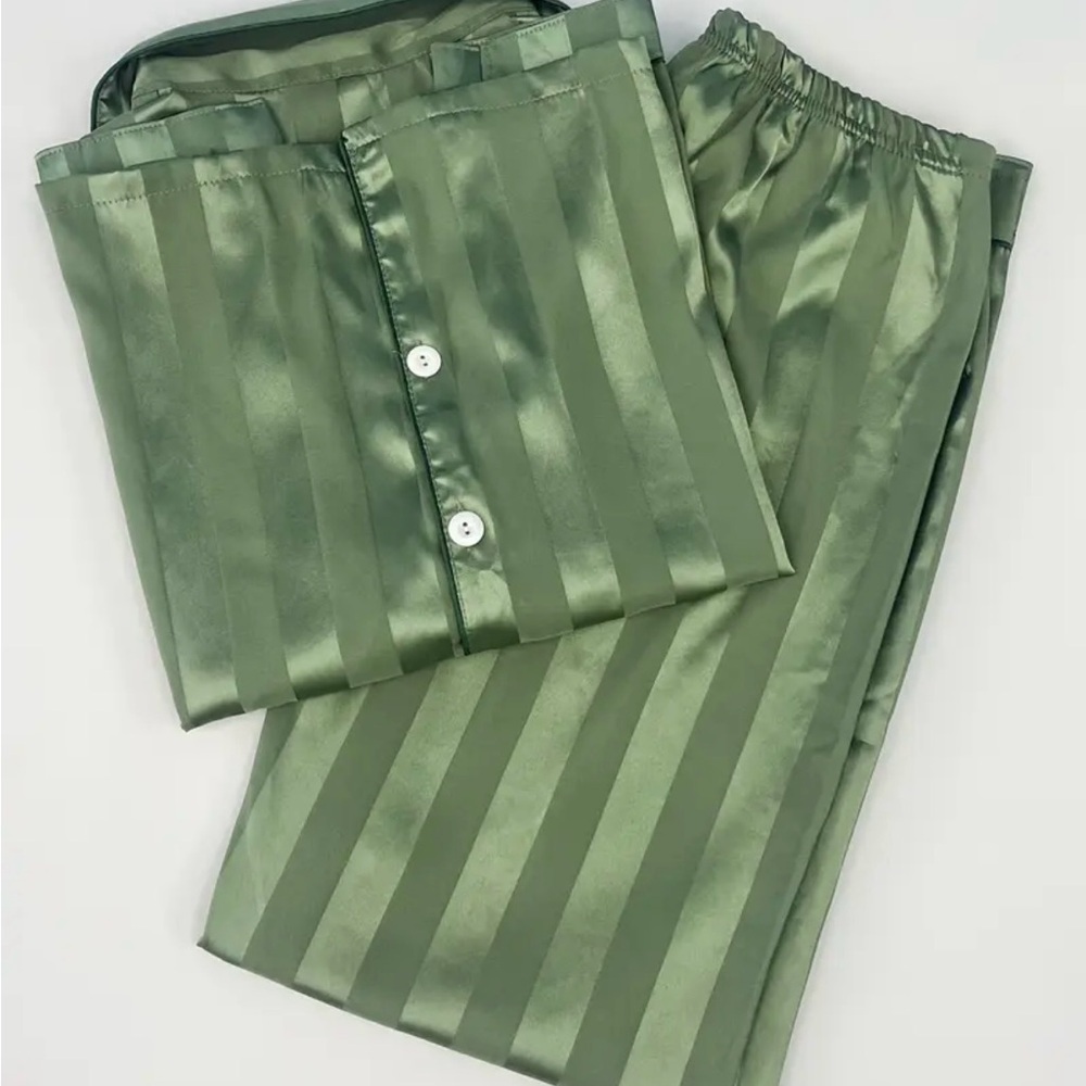 NWOT Womens Satin Feel Pajama Set Size Large Green Striped Contrast Elastic - Picture 3 of 14